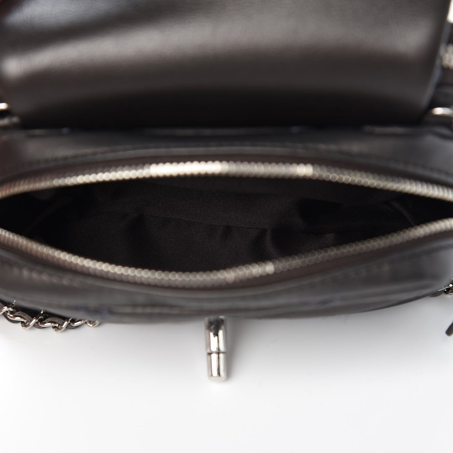 Metallic Lambskin Stitched New Mini Flap Grey