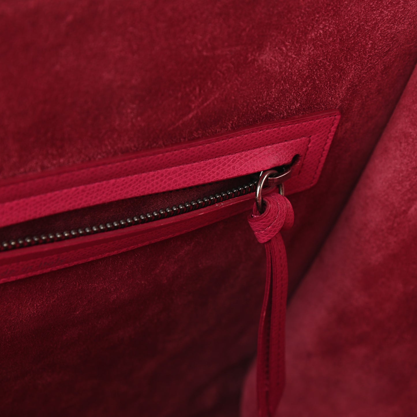 Grained Calfskin Medium Phantom Luggage Fuchsia
