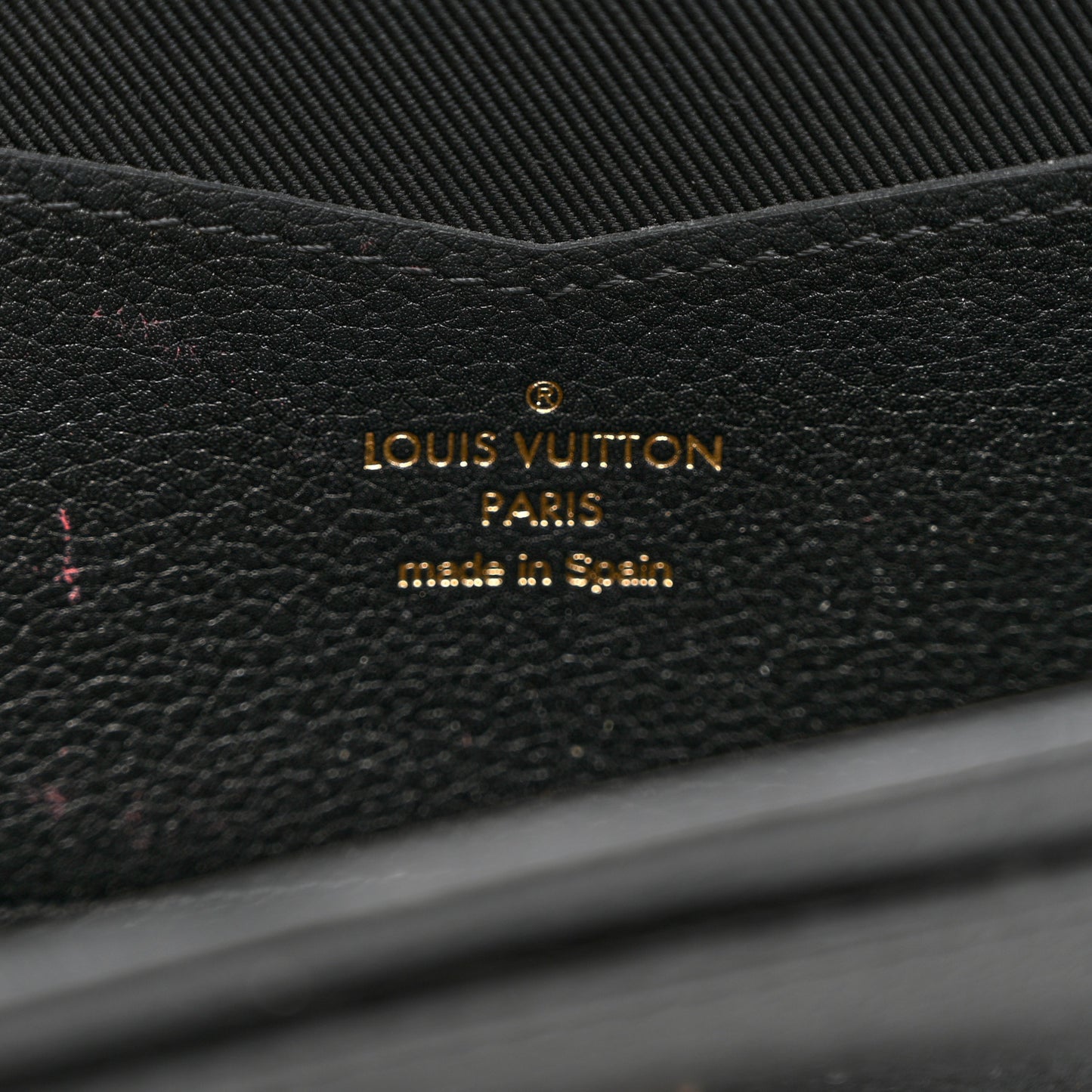 Calfskin Lockme Wallet Black