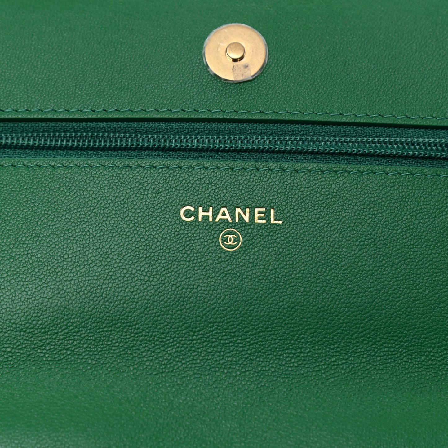 Shiny Lambskin Quilted Chanel 19 Wallet On Chain WOC Green