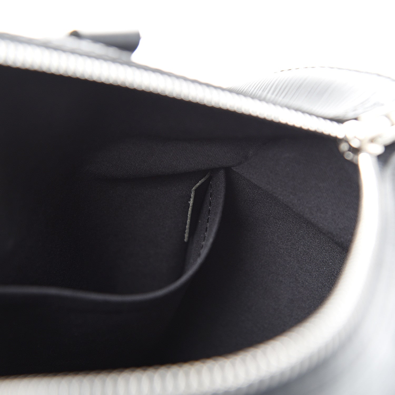 Louis Vuitton Epi Speedy 25 Black 6 of 14