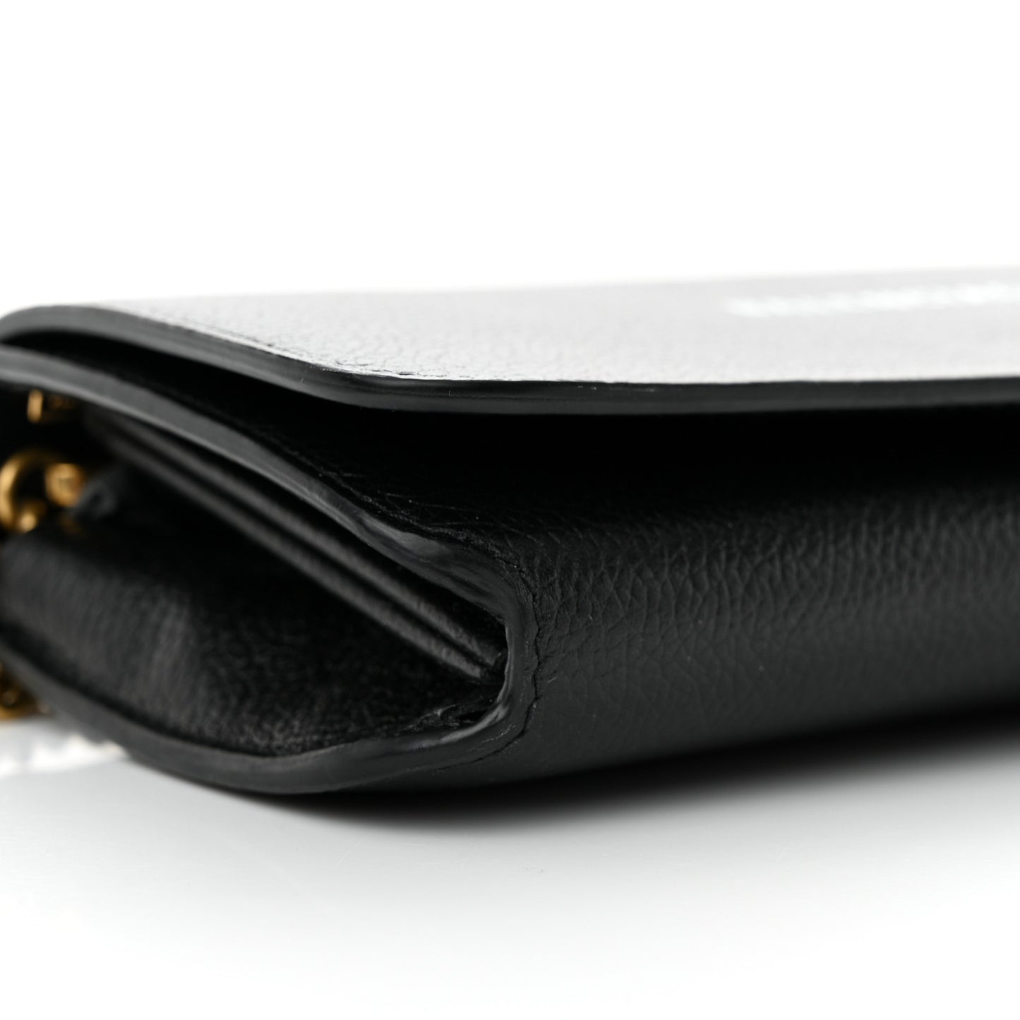 Grained Calfskin Logo Cash Continental Wallet on Chain Black White