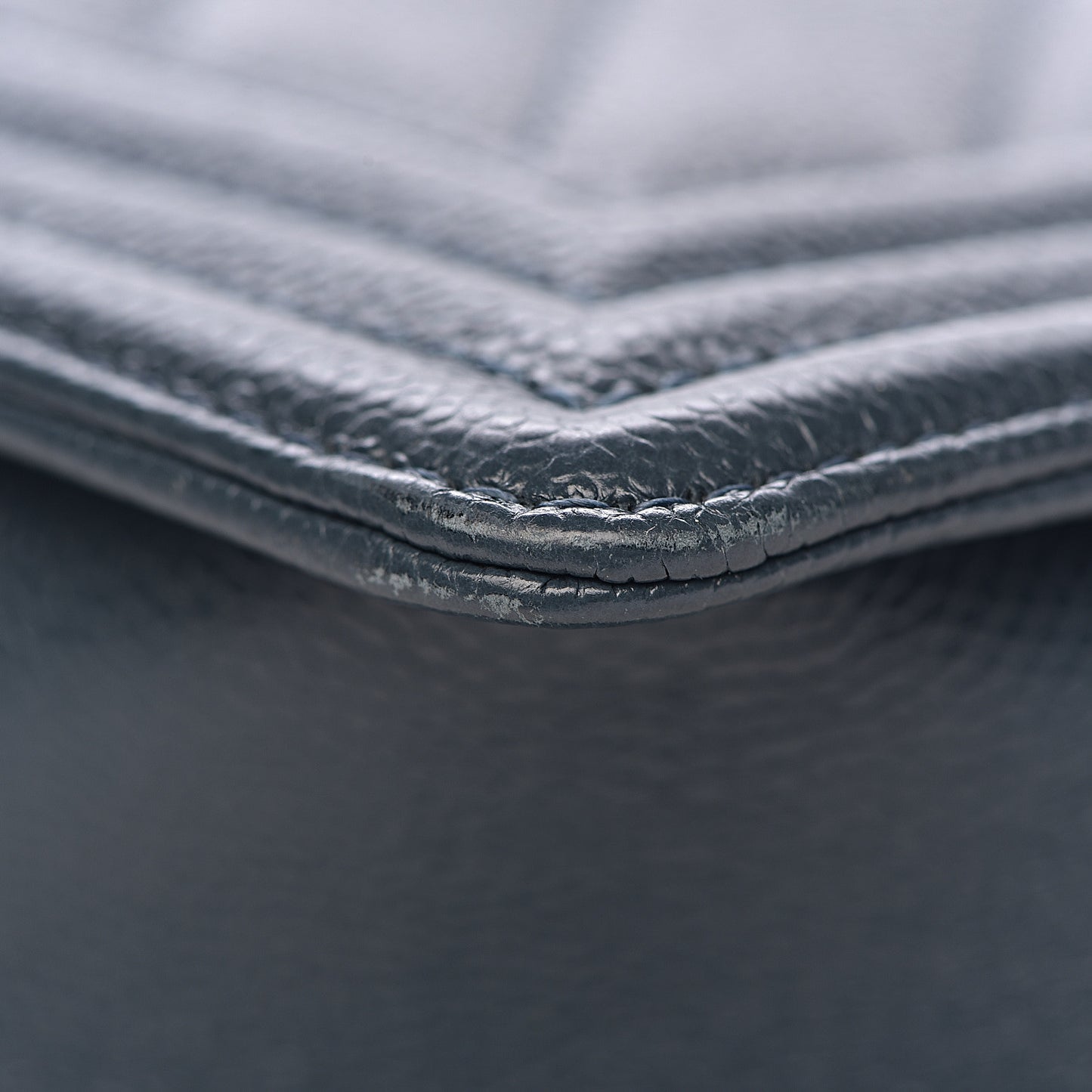 Caviar Chevron Quilted New Medium Boy Flap Blue
