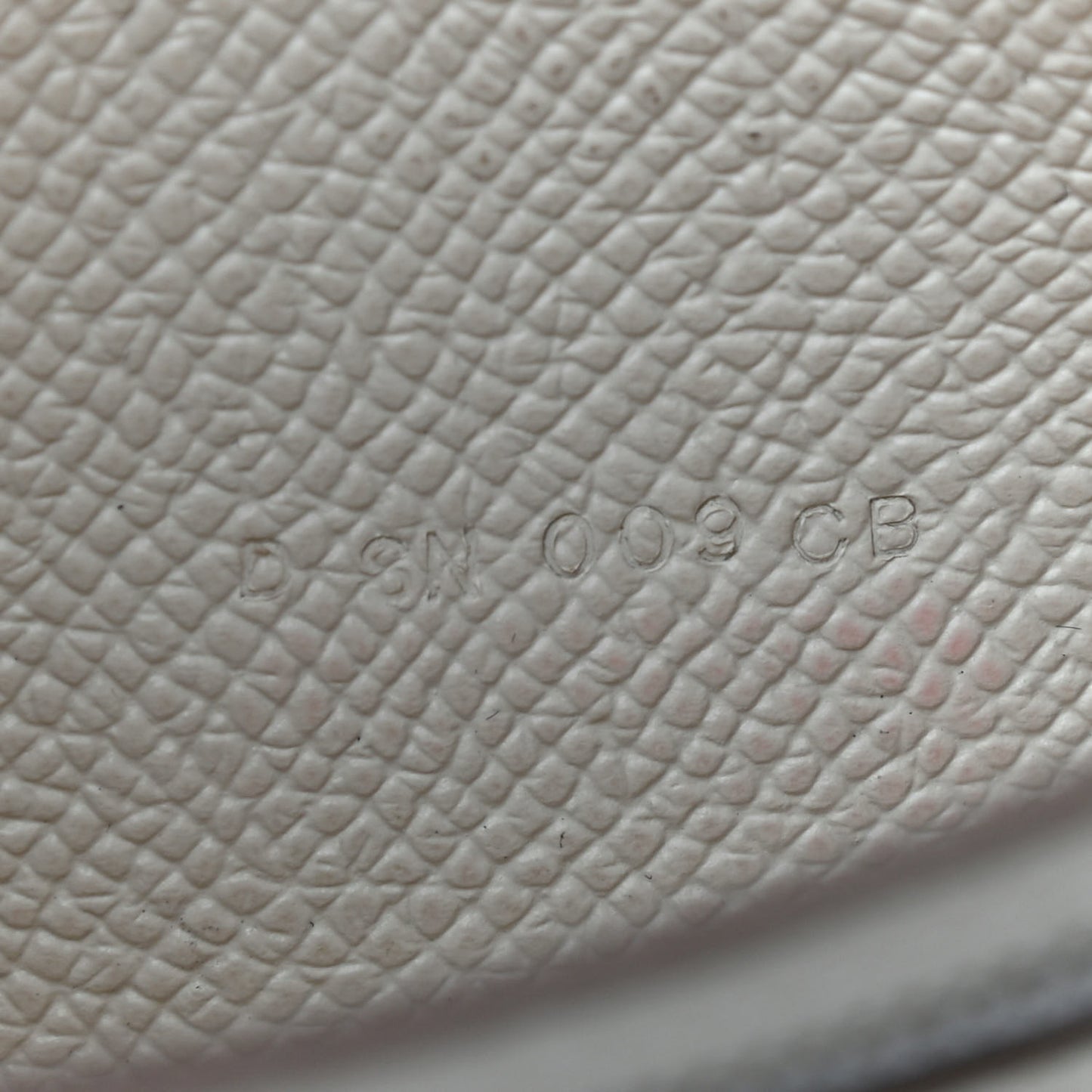 Epsom Bearn Gusset Wallet Craie