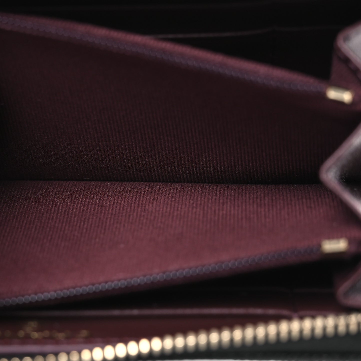 Caviar Quilted Medium Zip Around Wallet Black