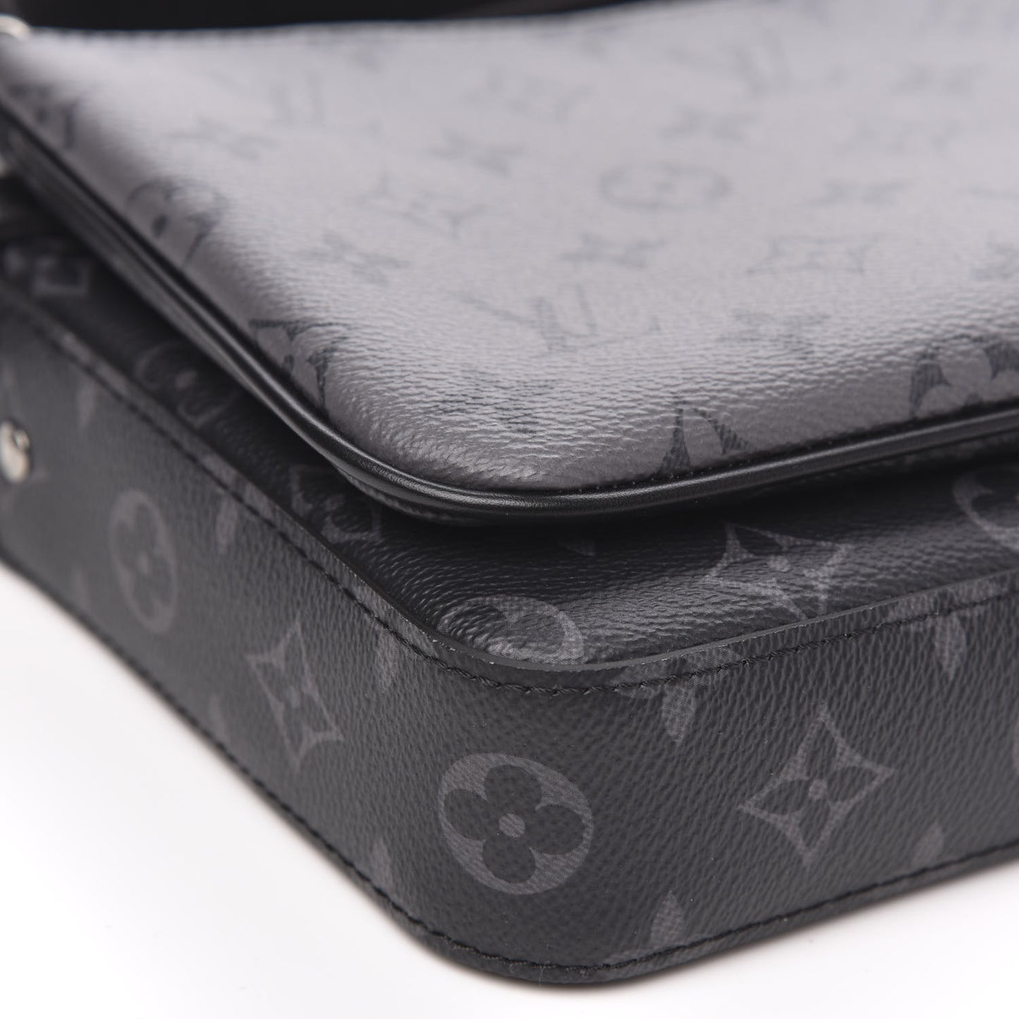 Reverse Monogram Eclipse Trio Messenger