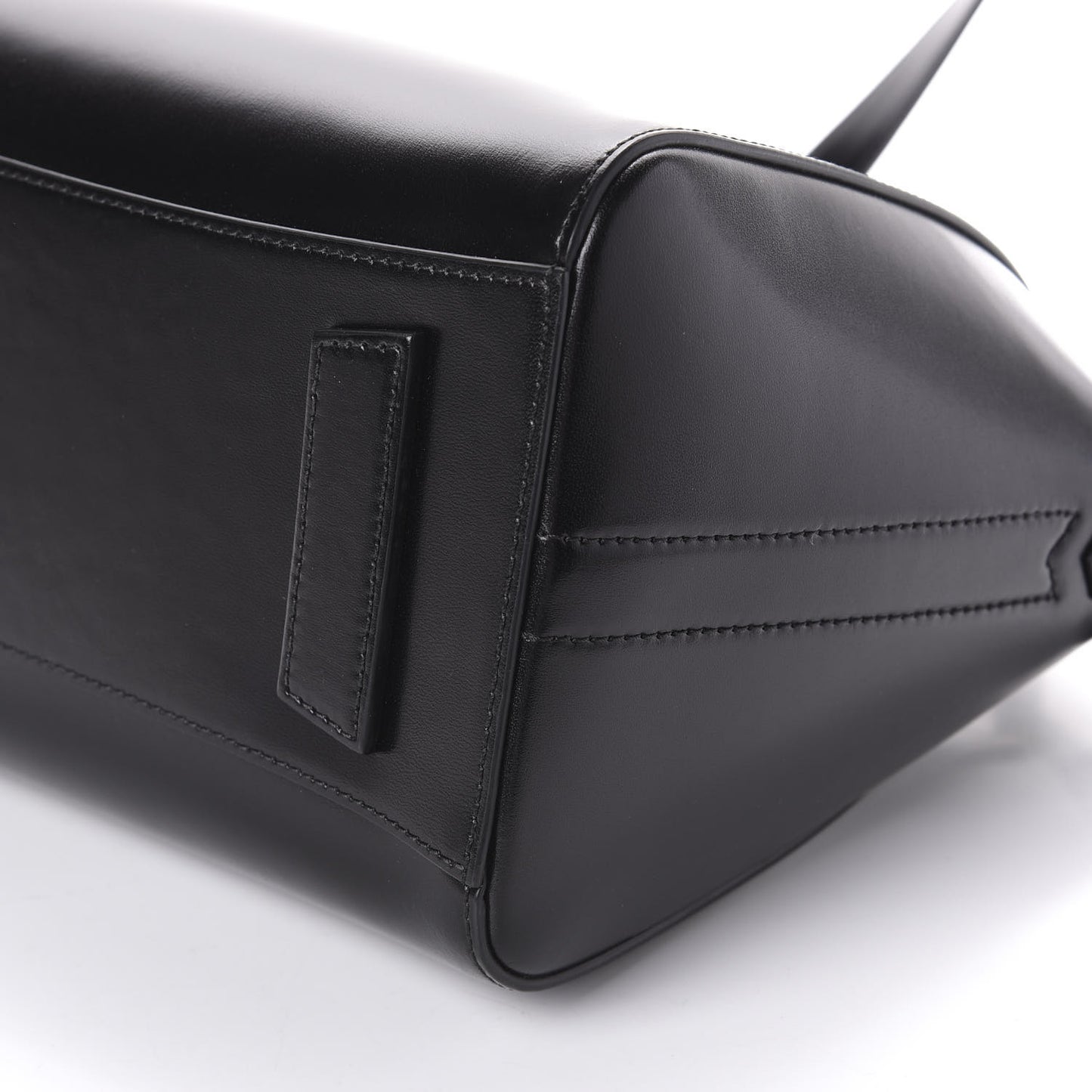 Shiny Lord Calfskin Small Antigona Black