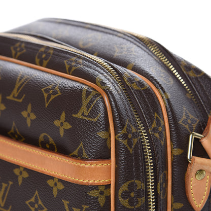 Louis Vuitton Monogram Reporter PM 9 of 13