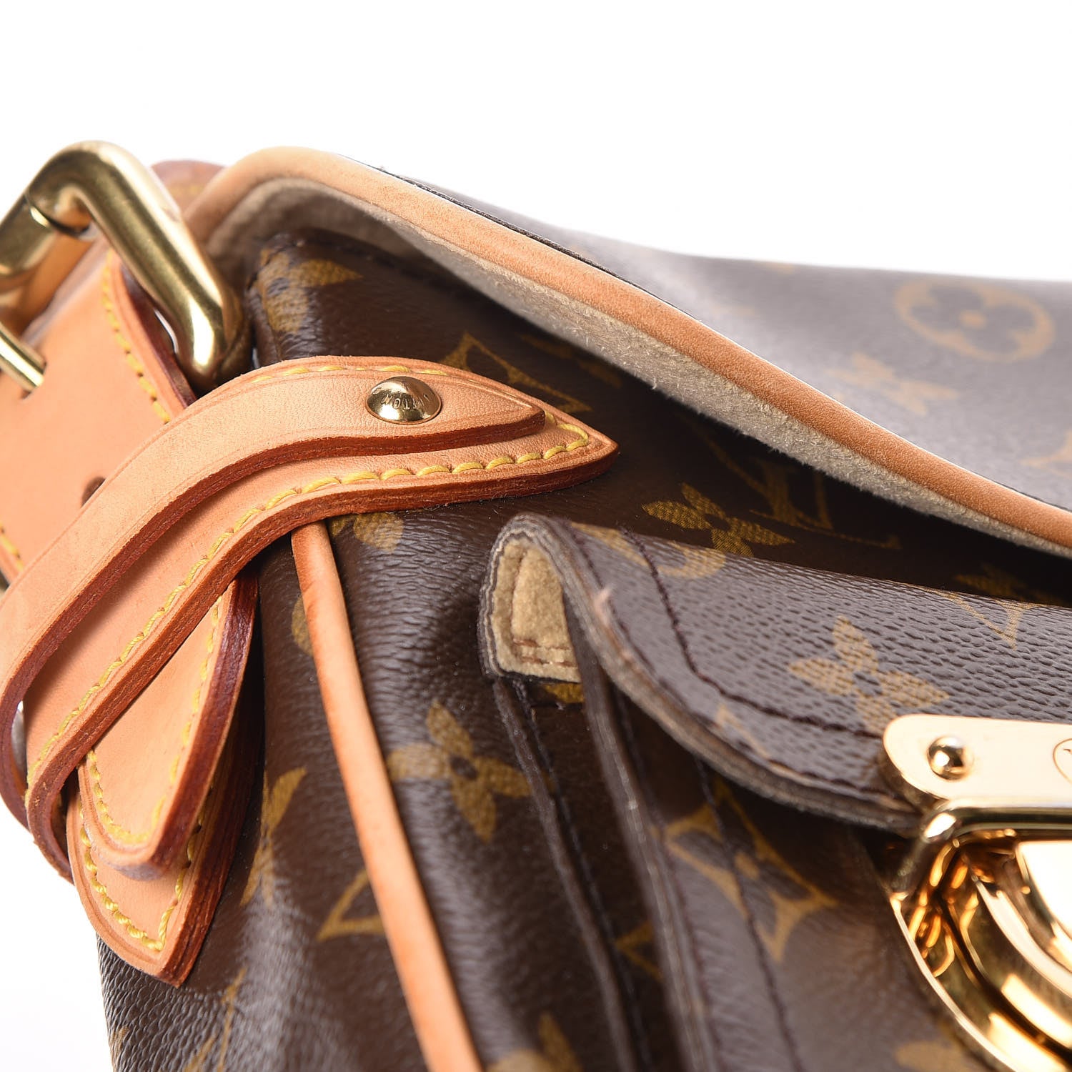 Louis Vuitton Monogram Hudson PM 11 of 16
