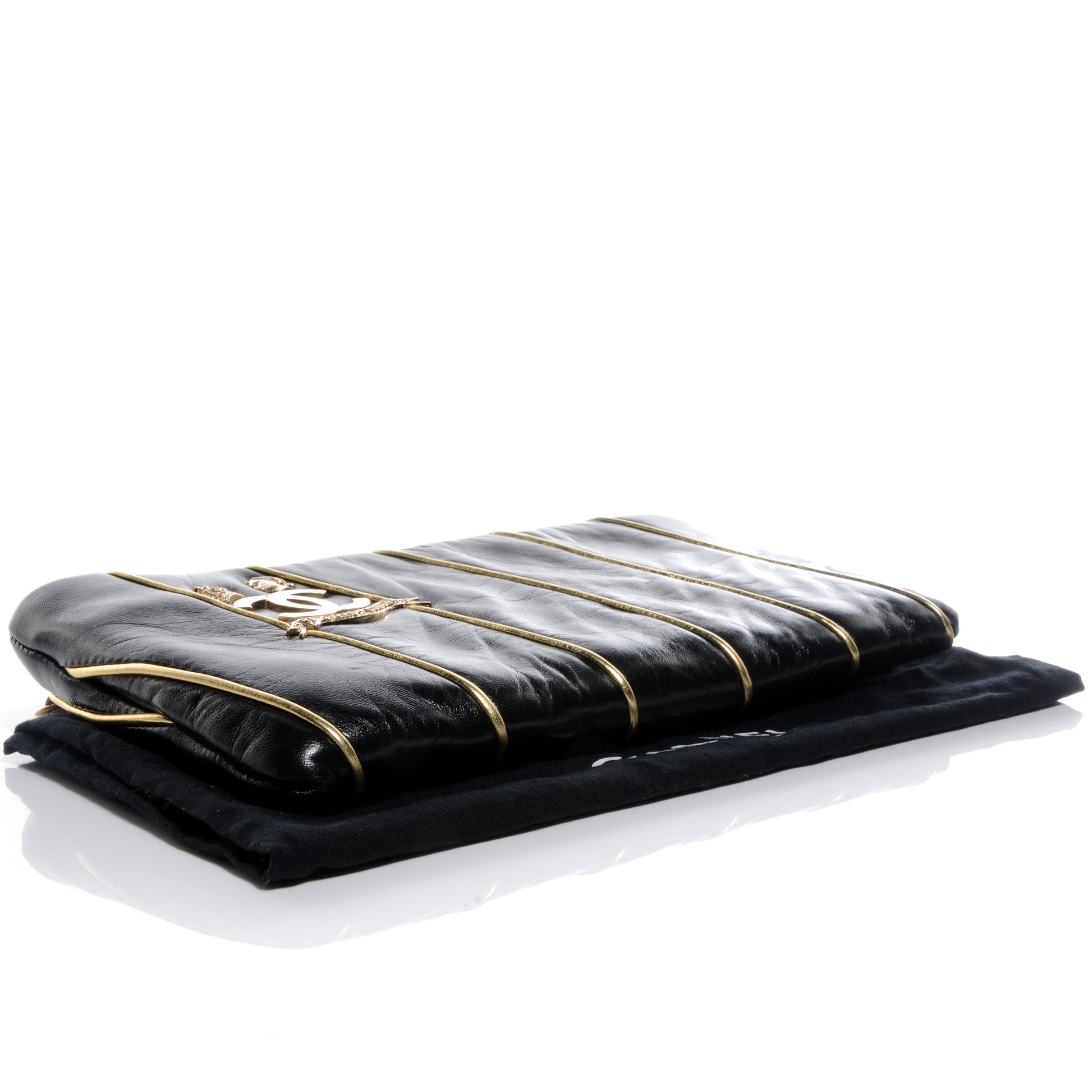Chanel Glazed Calfskin Paris Londres Clutch Black 4 of 7