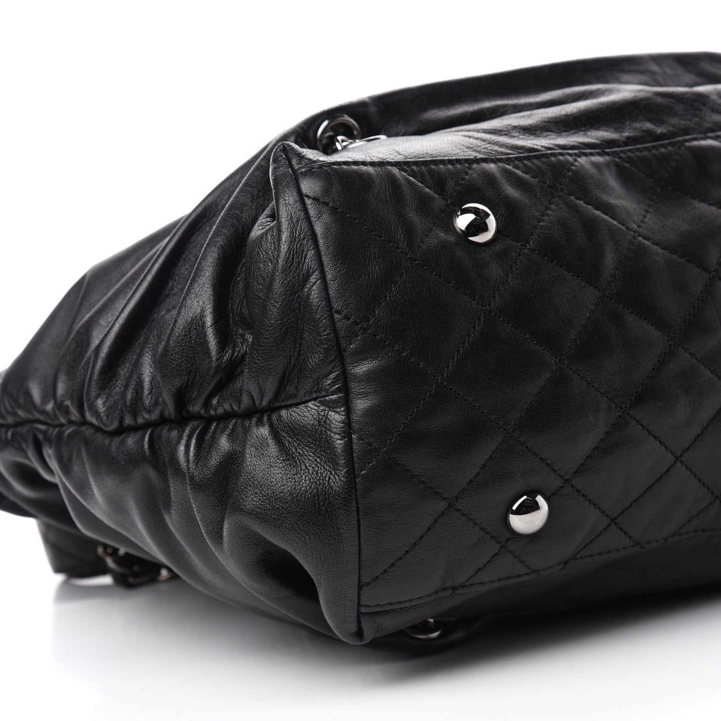 Calfskin Timeless Chain Tote Black