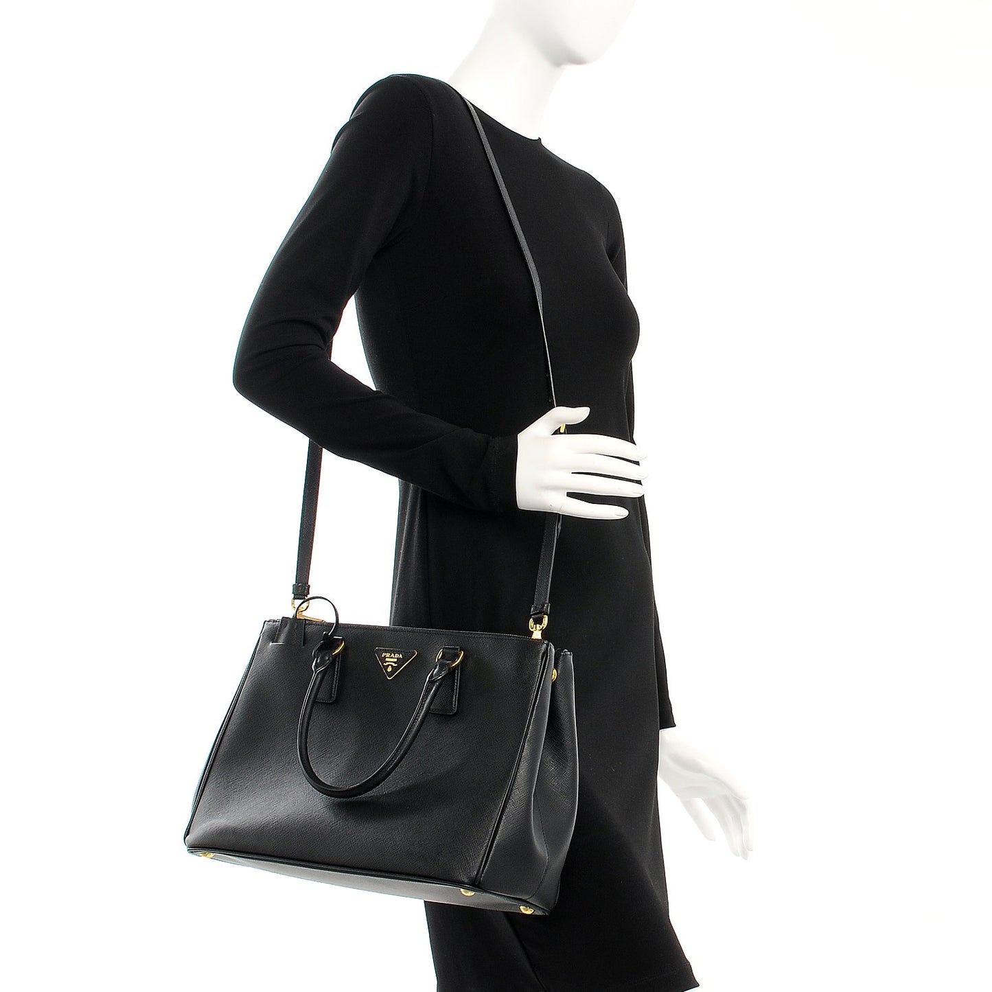 Saffiano Medium Galleria Double Zip Tote Black