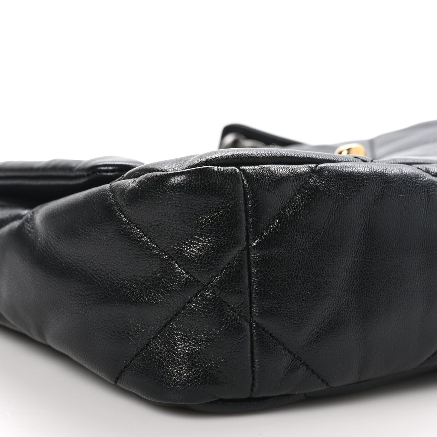 Goatskin Quilted Medium Chanel 19 Flap Black