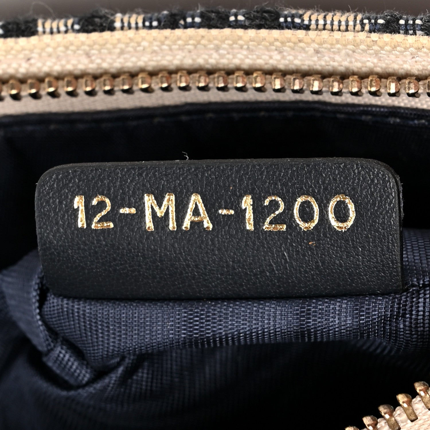 Dior ウォレットチェーン Christian Dior Oblique Saddle Chain Pouch Blue 1793207 – FASHIONPHILE