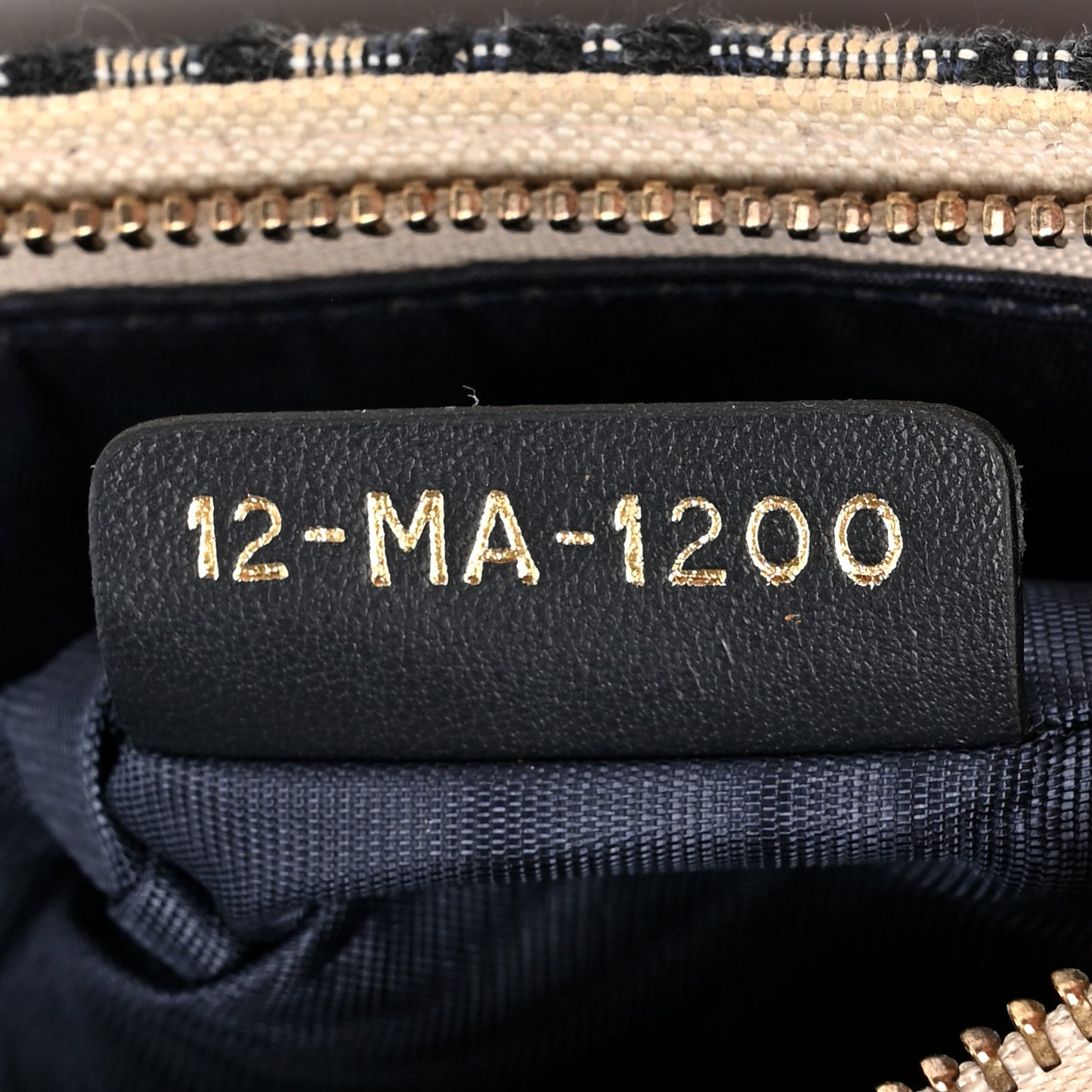 Oblique Saddle Chain Pouch Blue
