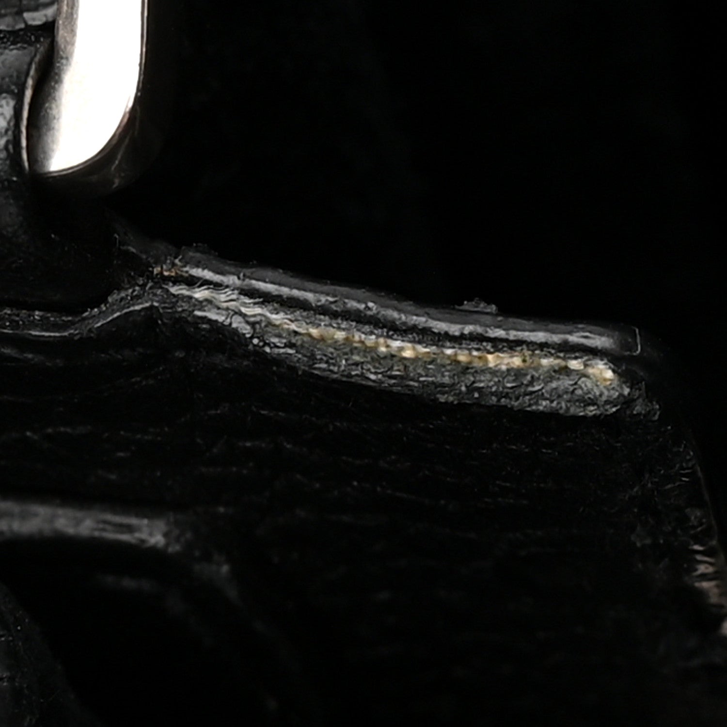 Saint Laurent Grained Calfskin Baby Sac De Jour Souple Black 24 of 30