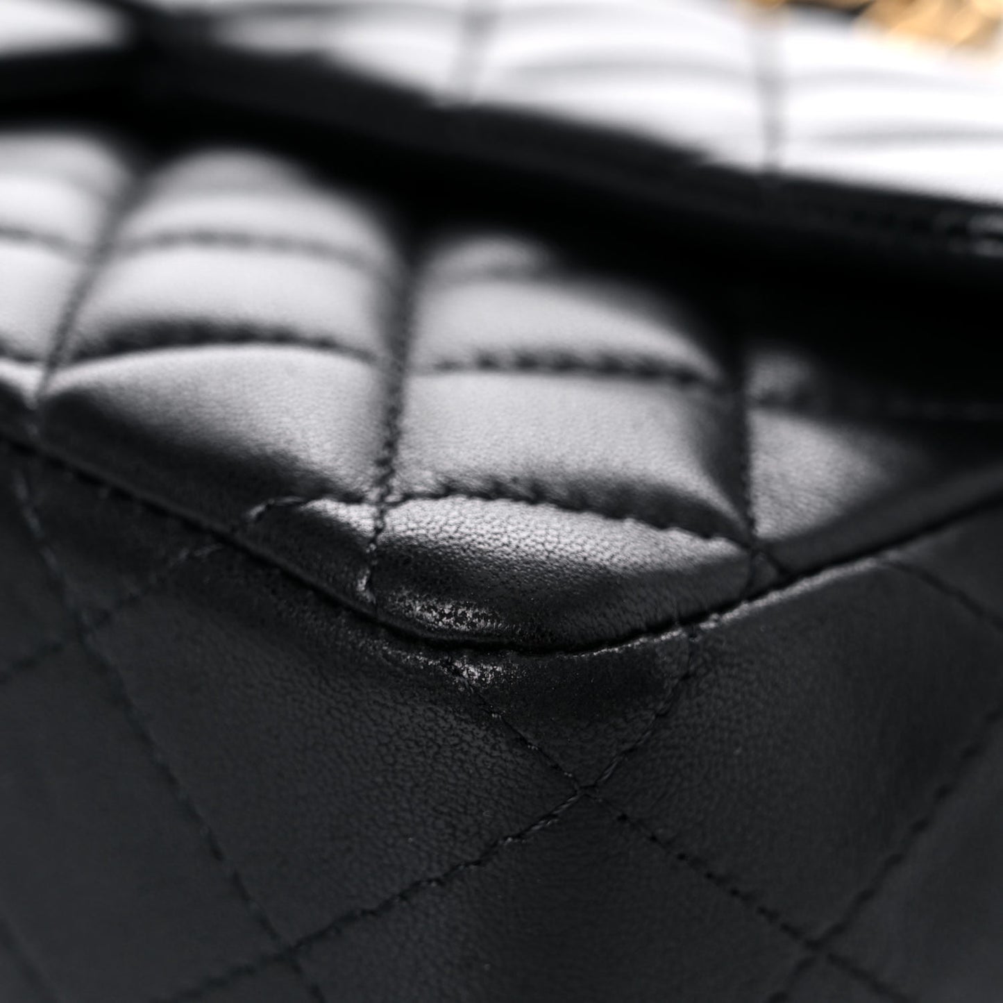 Lambskin Quilted East West Flap Black