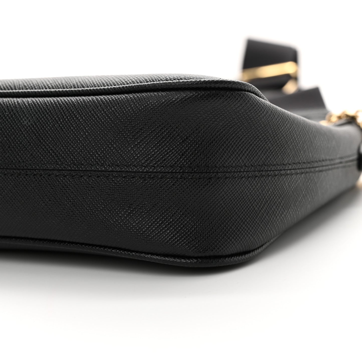 Saffiano Lux Re-Edition 2005 Shoulder Bag Black