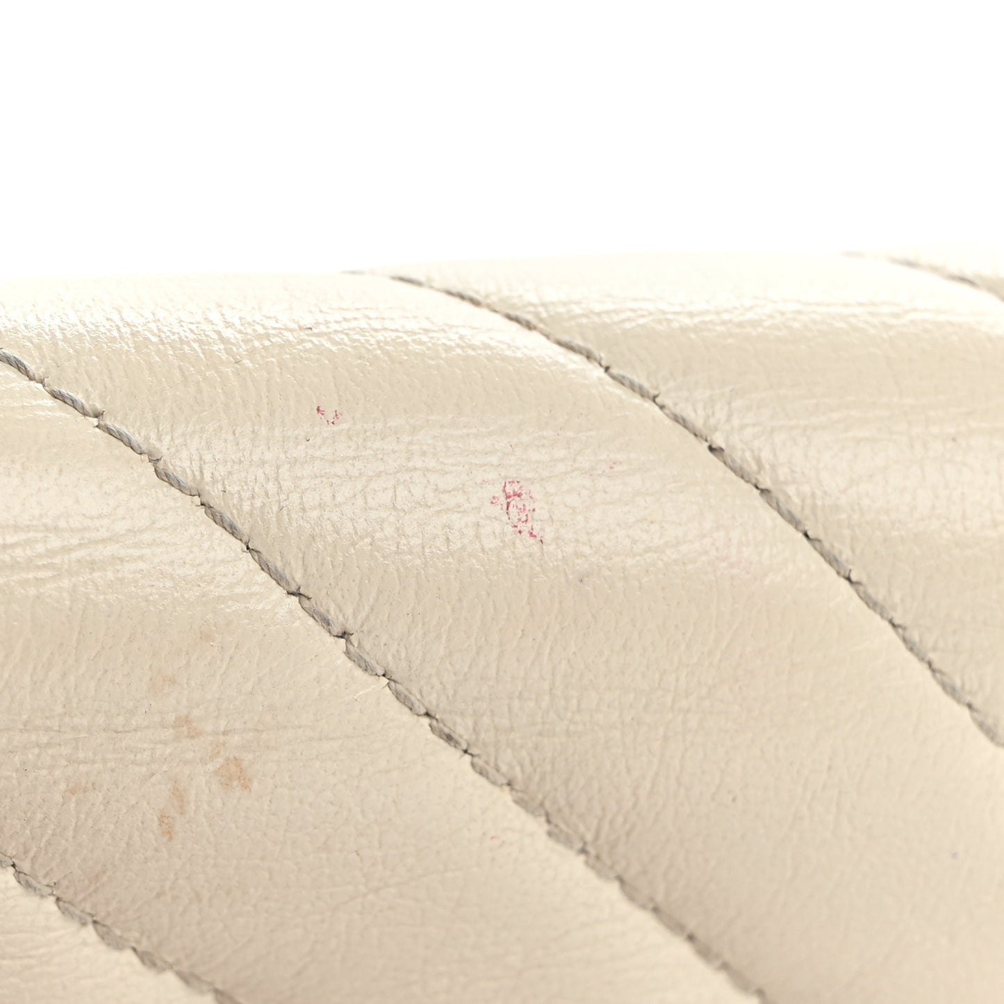 Vintage Effect Calfskin Matelasse Diagonal Torchon GG Marmont Card Case Wallet Mystic White Blue Agata