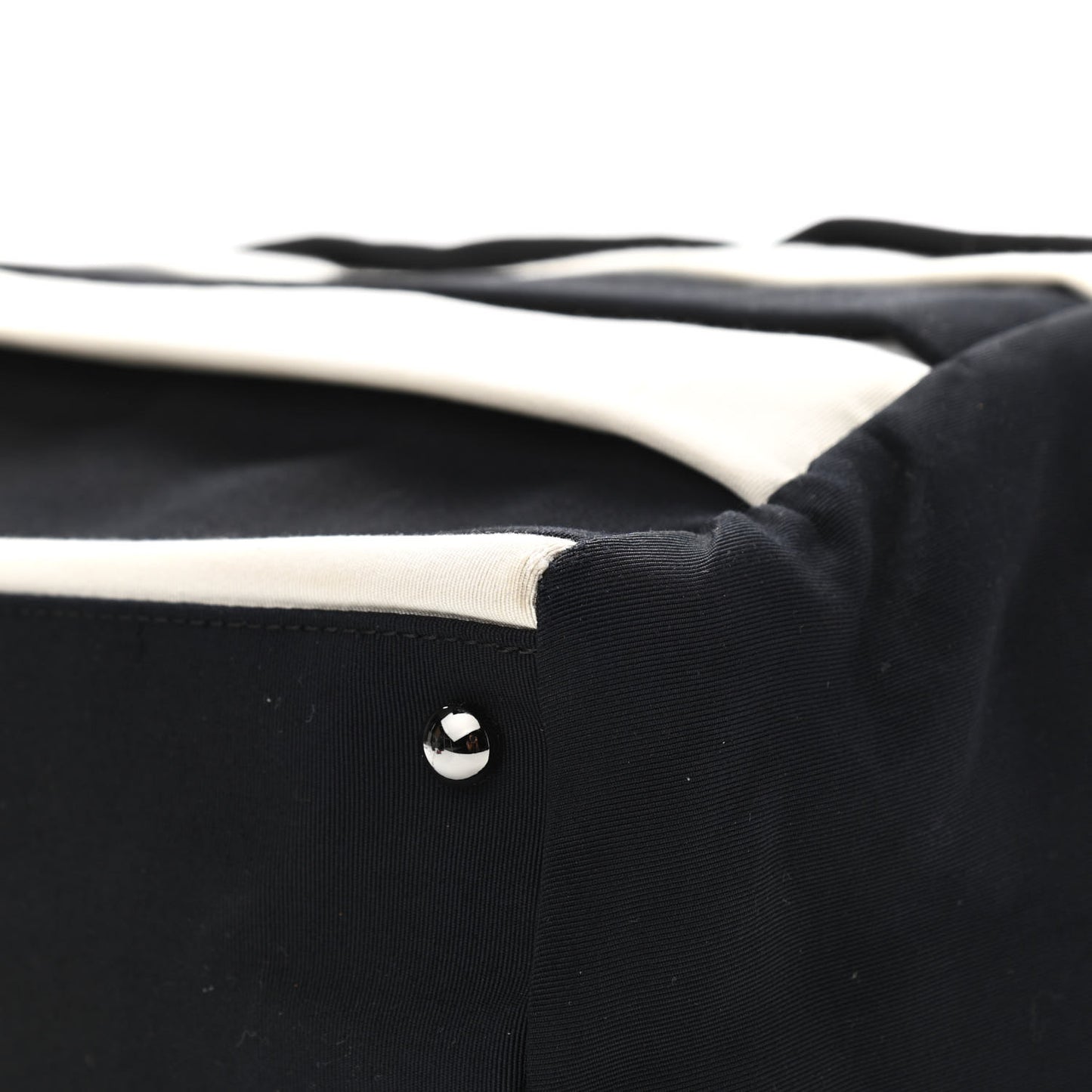 Nylon Quilted 2.55 Reissue Tote White Black