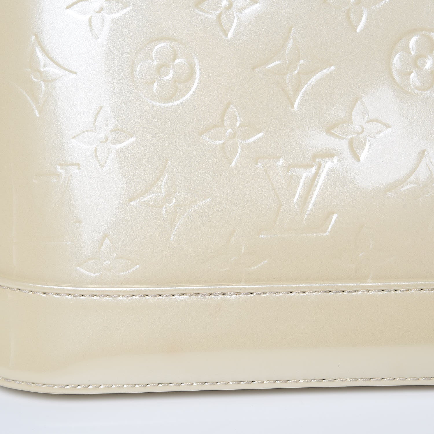 Louis Vuitton Vernis Alma GM Blanc Corail 10 of 15