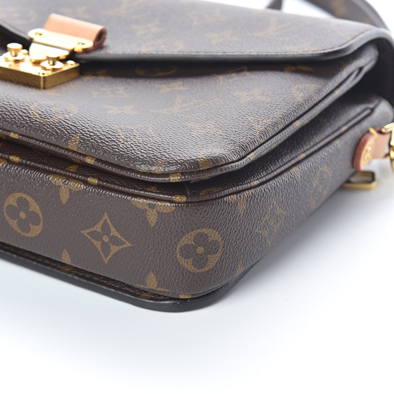 Louis Vuitton Monogram Pochette Metis 7 of 8