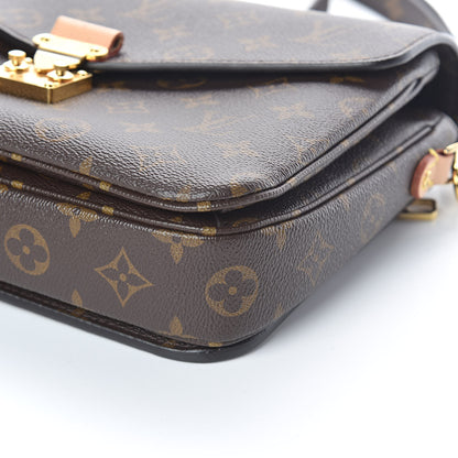 Louis Vuitton Monogram Pochette Metis 7 of 8