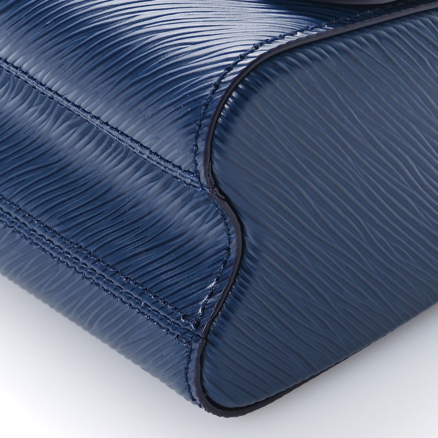 Epi Twist Shoulder Bag MM Indigo