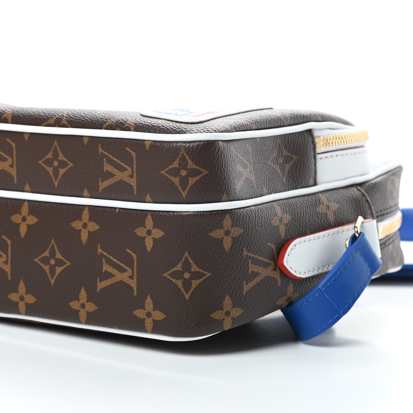 X NBA Monogram Nil Messenger