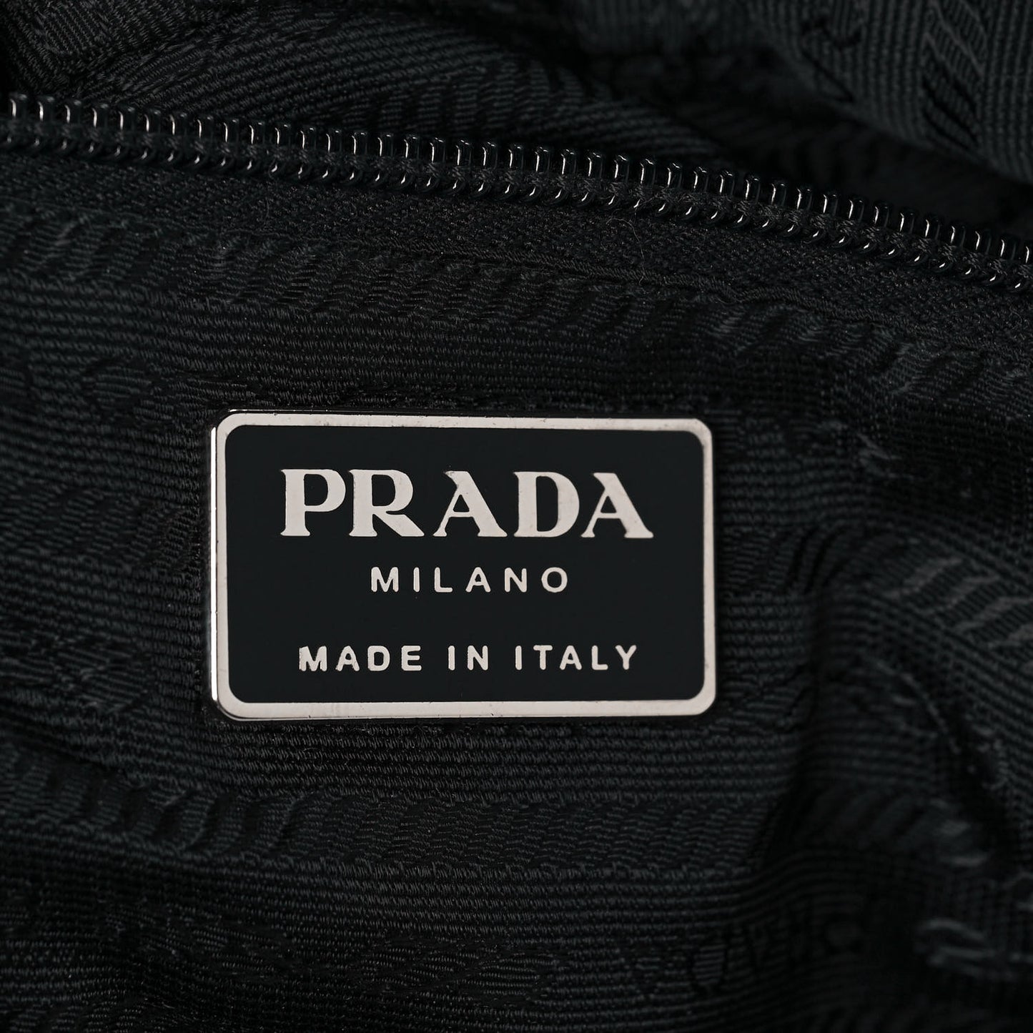 Nylon Flat Messenger Bag Black