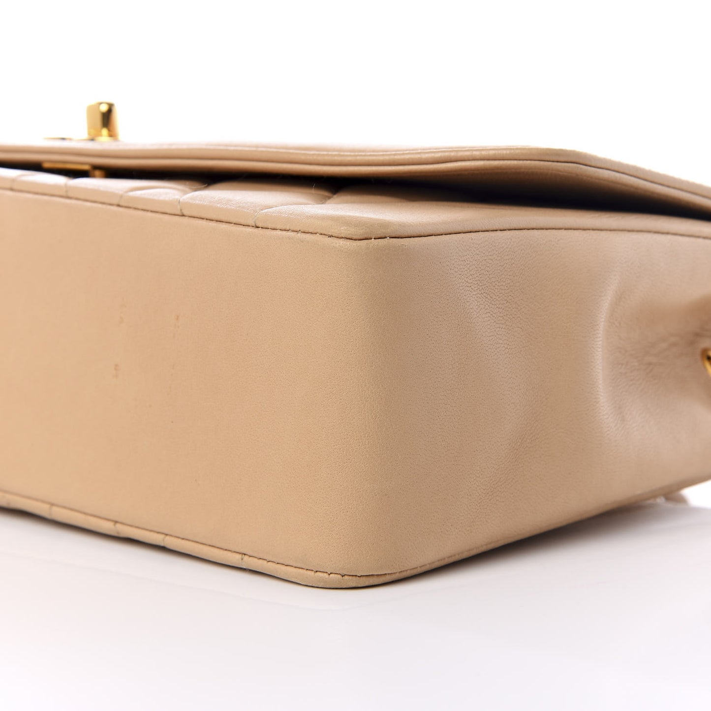 Lambskin Quilted Medium Single Flap Beige