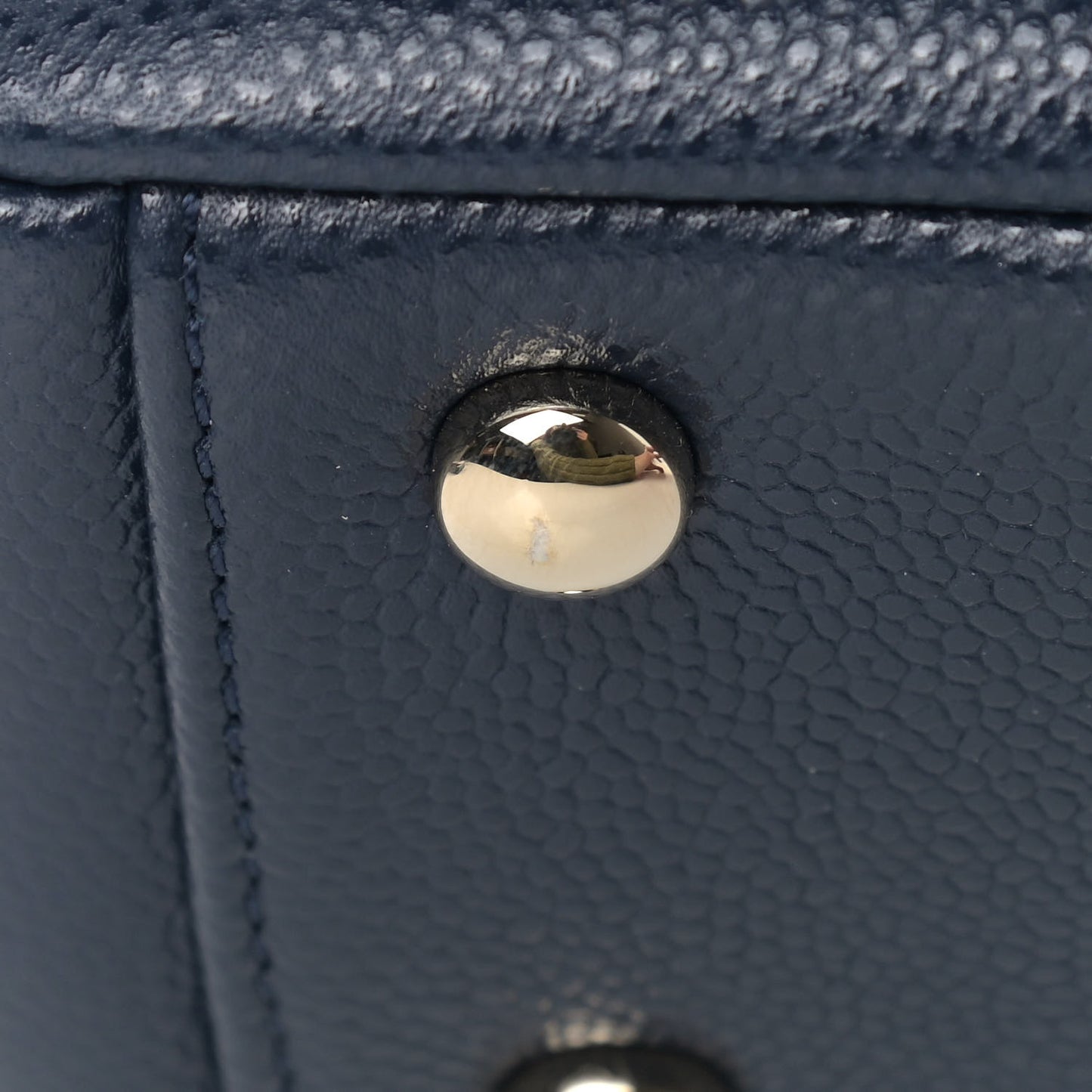 Caviar Quilted Medium Business Affinity Flap Navy