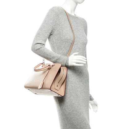 Louis Vuitton Epi Vaneau MM Dune 2 of 7