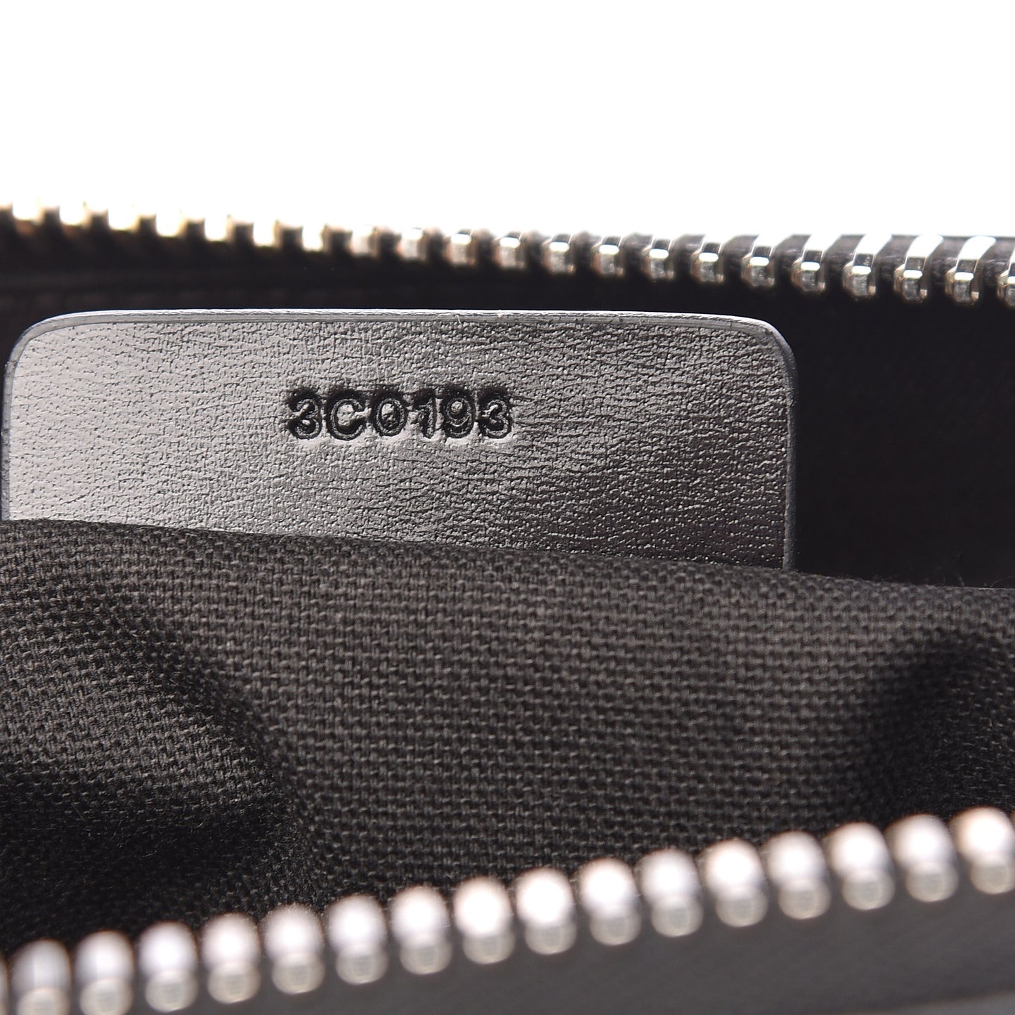 Shiny Lord Calfskin Medium Antigona Black