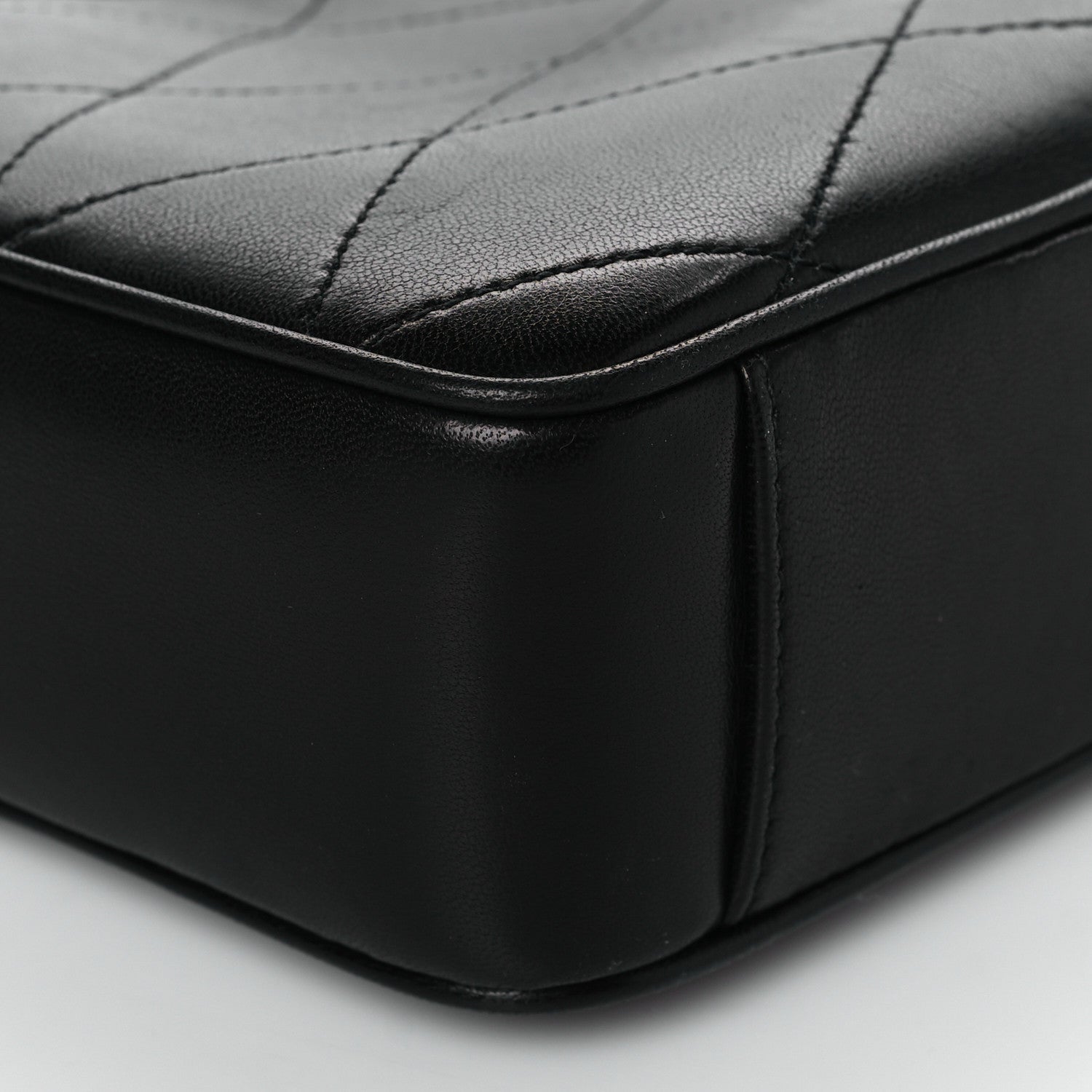 Saint Laurent Lambskin Quilted Le Maillon Chain Strap Crossbody Black 8 of 9