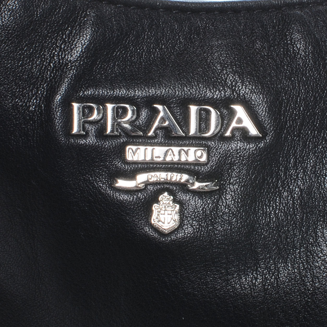 Soft Calf Chain Tote Nero Black