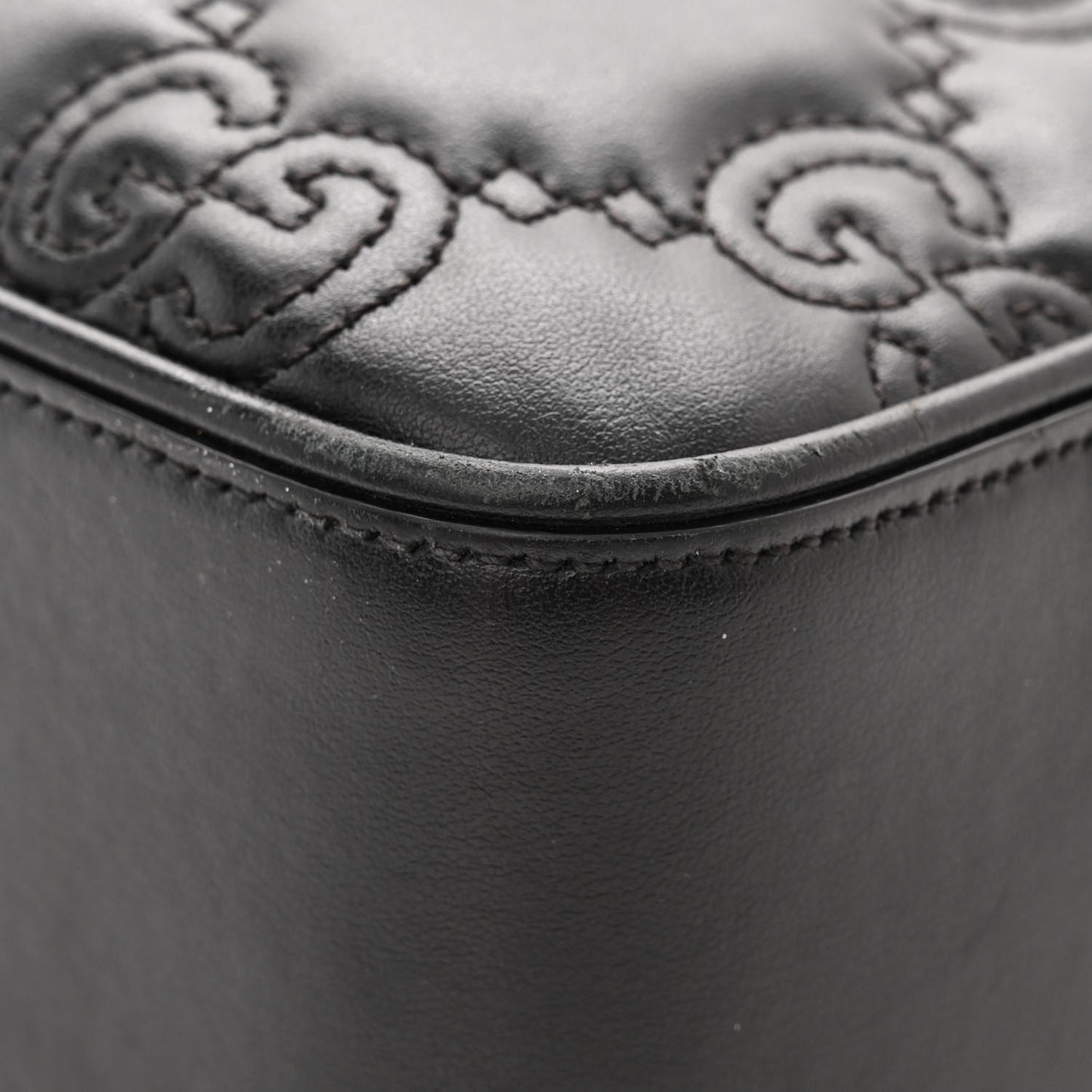 Calfskin GG Matelasse Shoulder Bag Black Natural