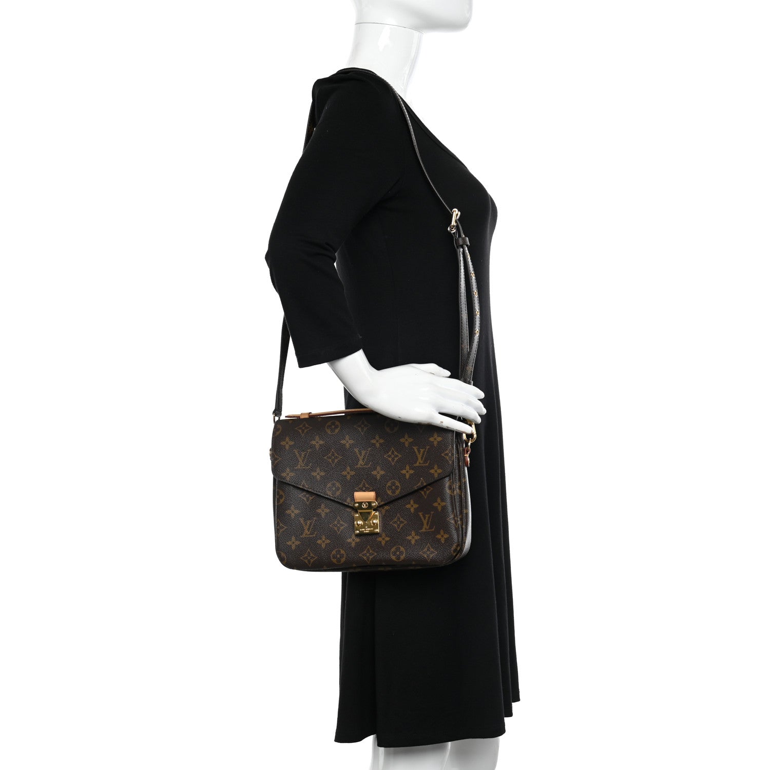 Louis Vuitton Monogram Pochette Metis 2 of 10