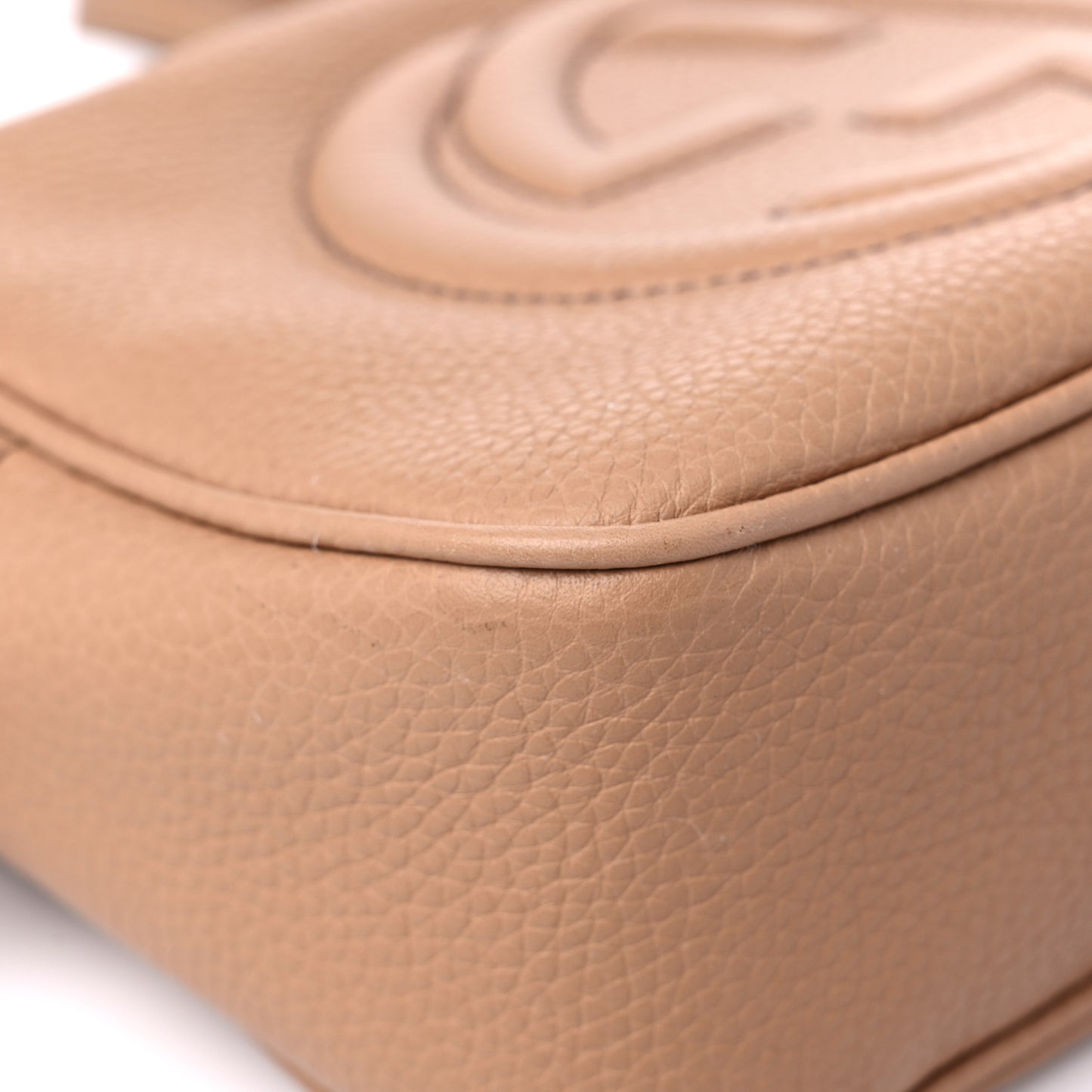 Pebbled Calfskin Small Soho Disco Bag Camelia