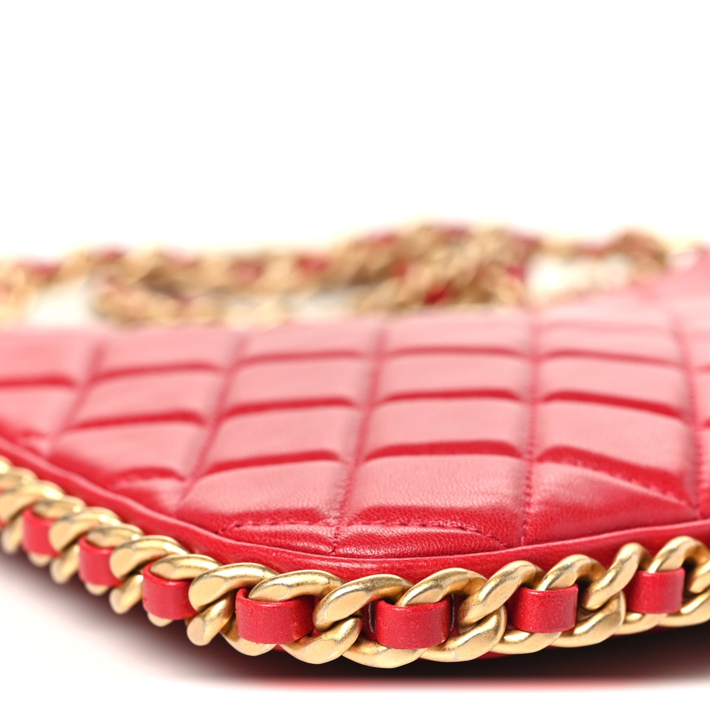 Shiny Crumpled Lambskin Quilted Large Trendy Chain Around Hobo Red