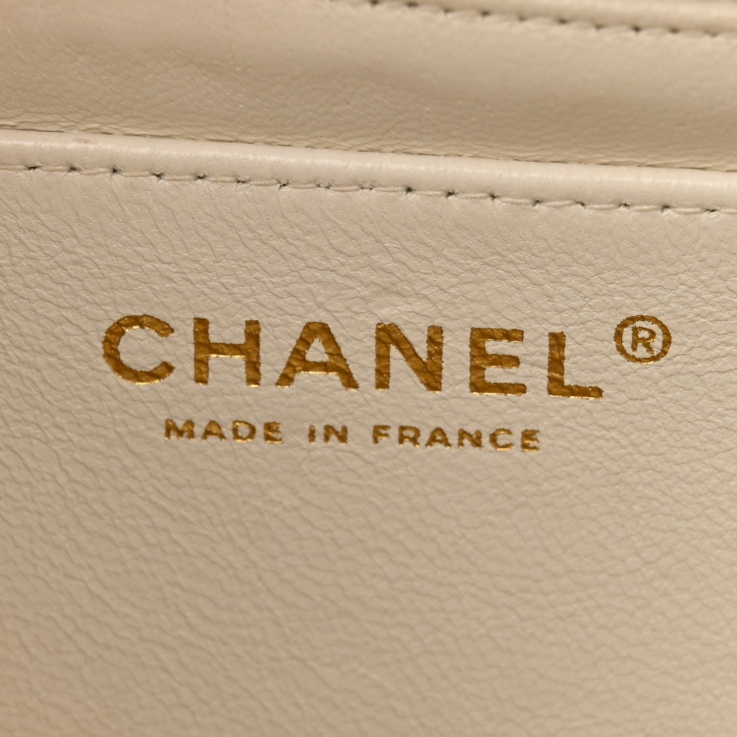 Caviar Quilted Jumbo Single Flap White
