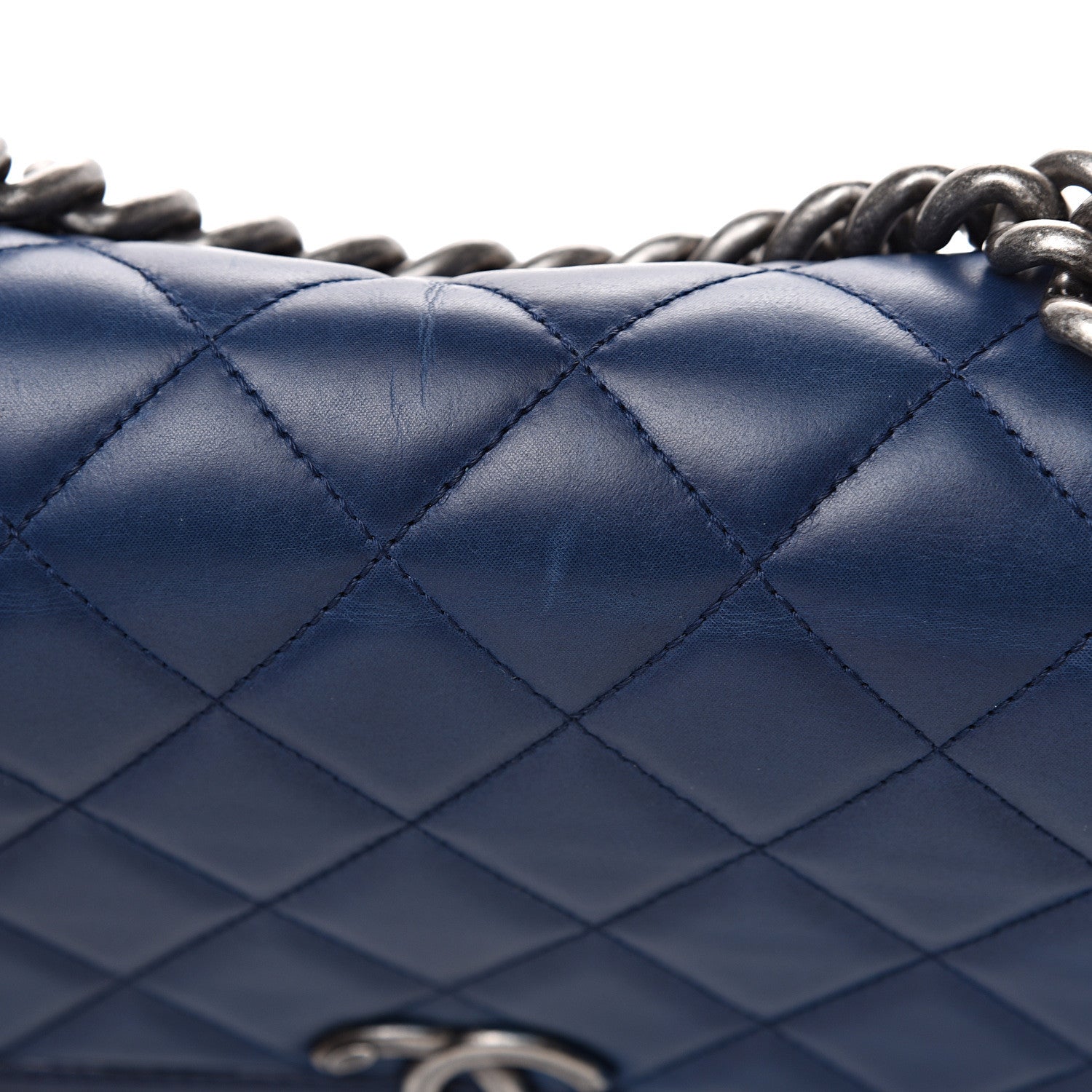 Chanel Caviar Iridescent Calfskin Quilted Medium Daily Carry Messenger Navy 10 of 13