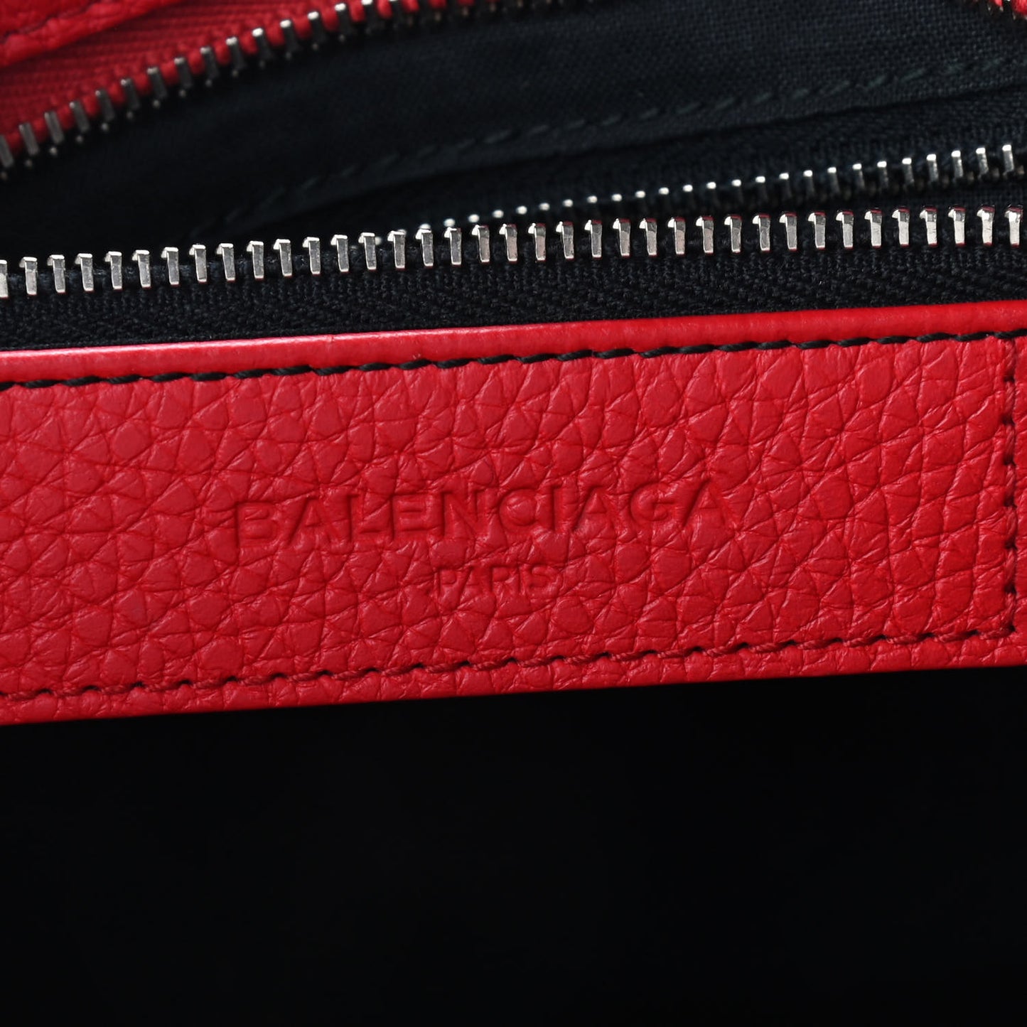 Vibrato Calfskin Classic Silver Hardware S City Rouge Cerise