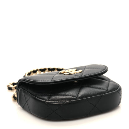Chanel Lambskin Quilted Pearl Top Handle Clutch With Chain Black 4 of 11