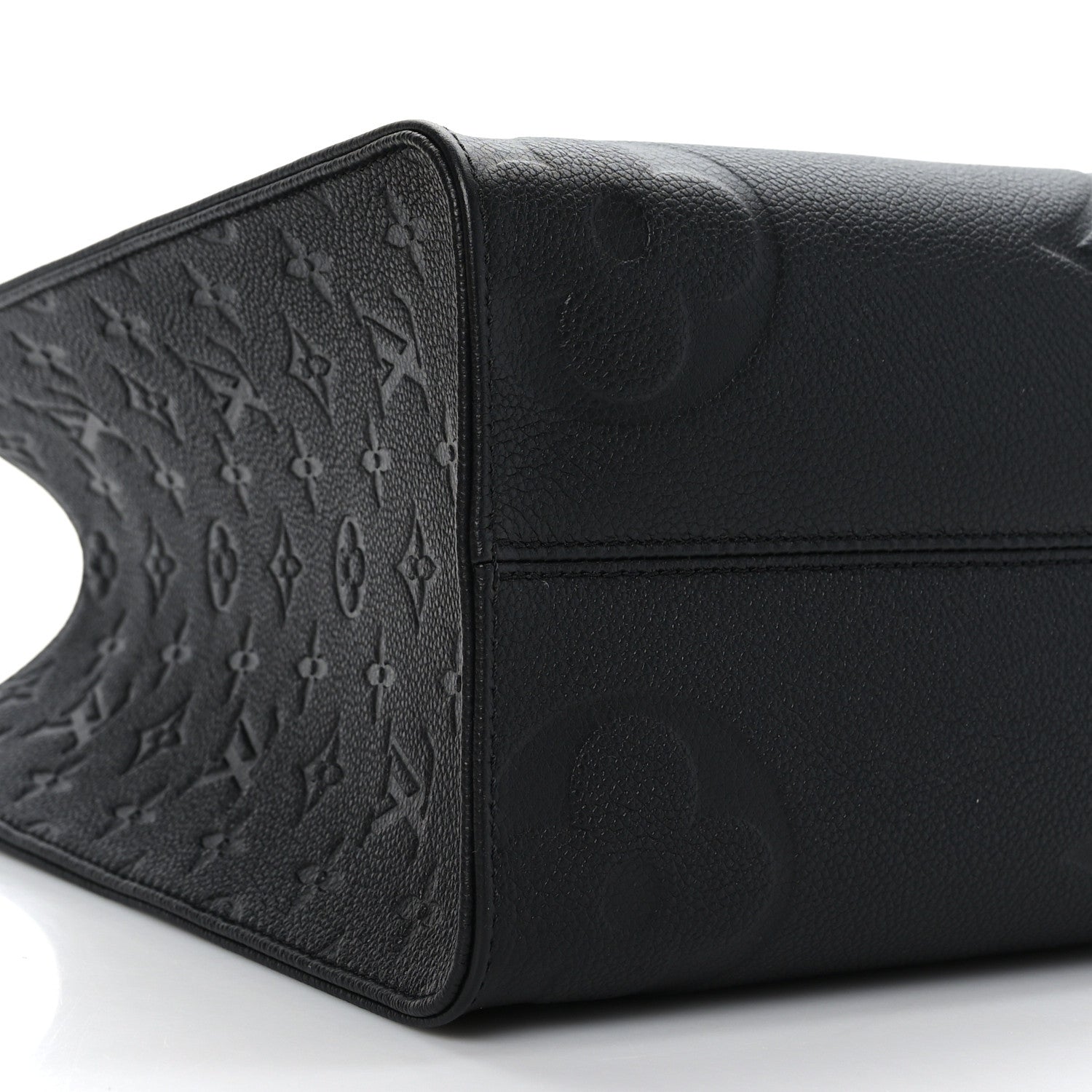 Louis Vuitton Empreinte Monogram Giant Onthego MM Black 7 of 8
