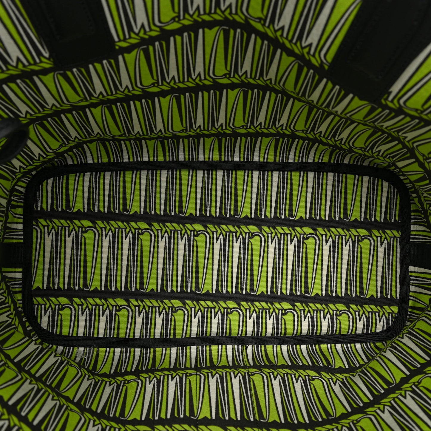 Visetos Medium Liz Reversible Shopper Tote Black