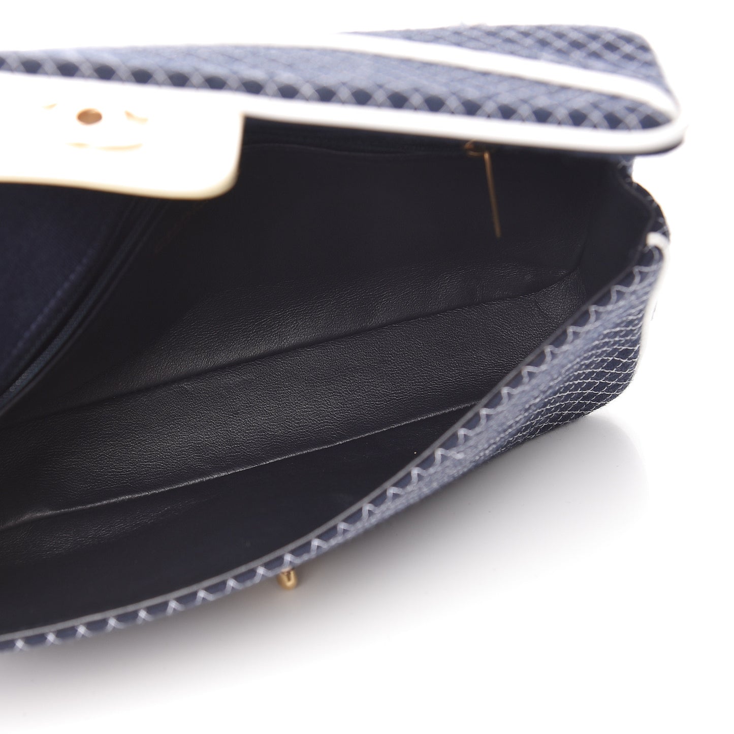 Jersey Micro Quilted Medium Single Flap Marine White
