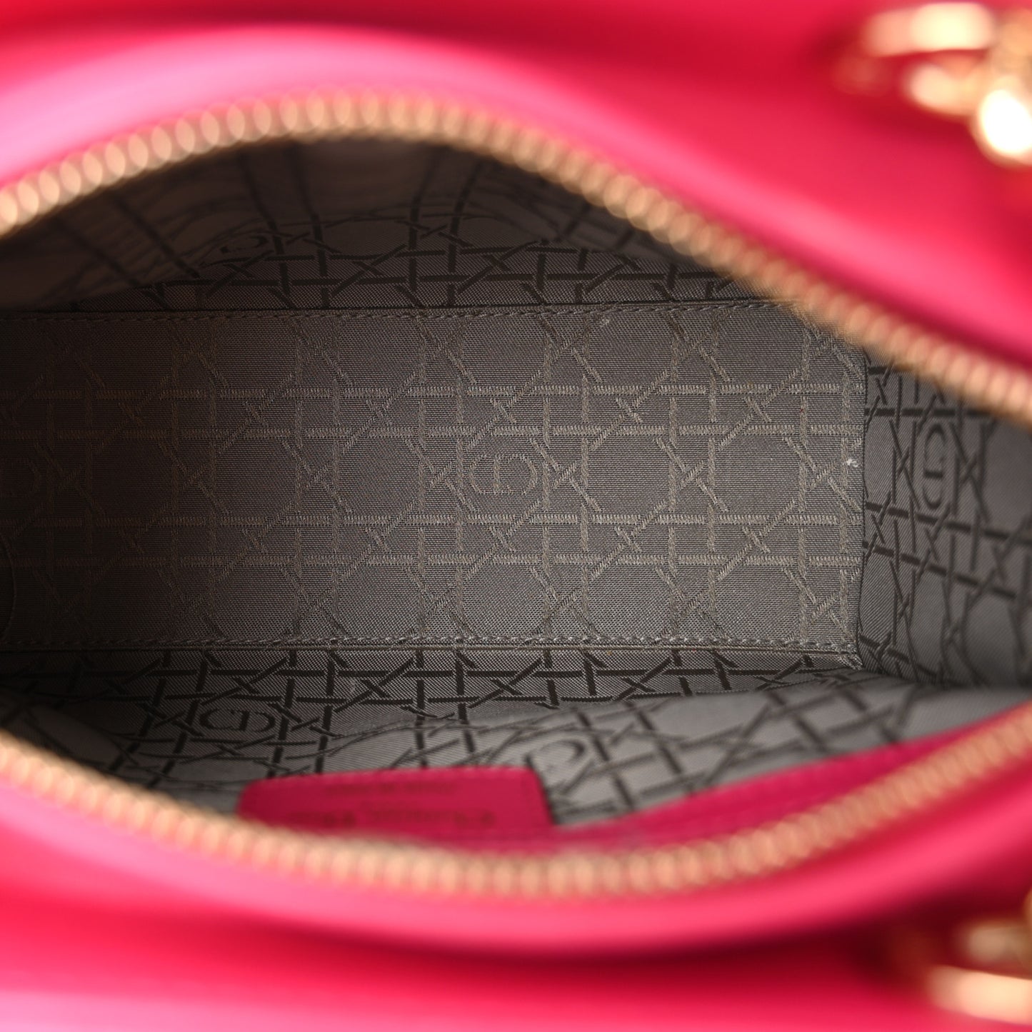 Lambskin Cannage Medium Lady Dior Fuchsia