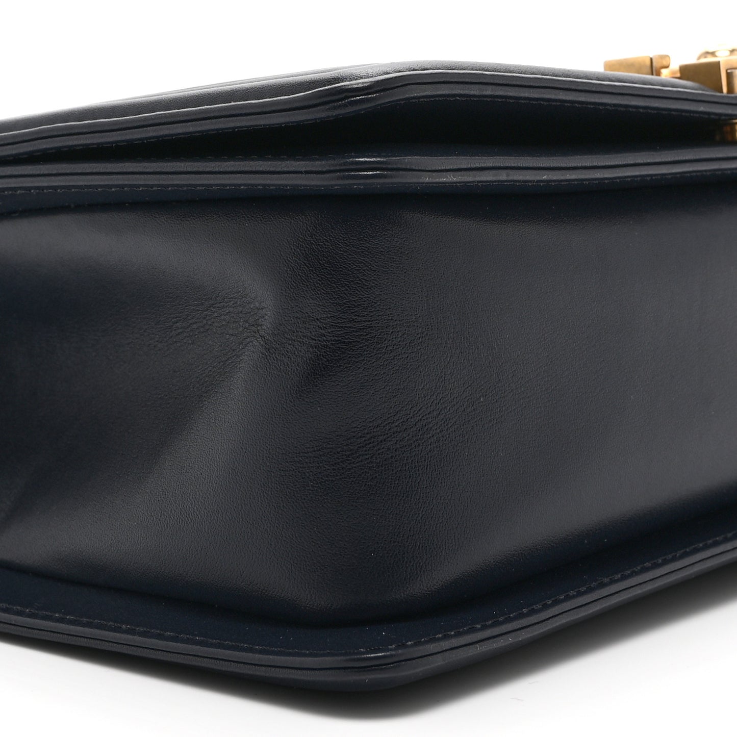 Lambskin Quilted Medium Boy Flap Dark Navy Navy