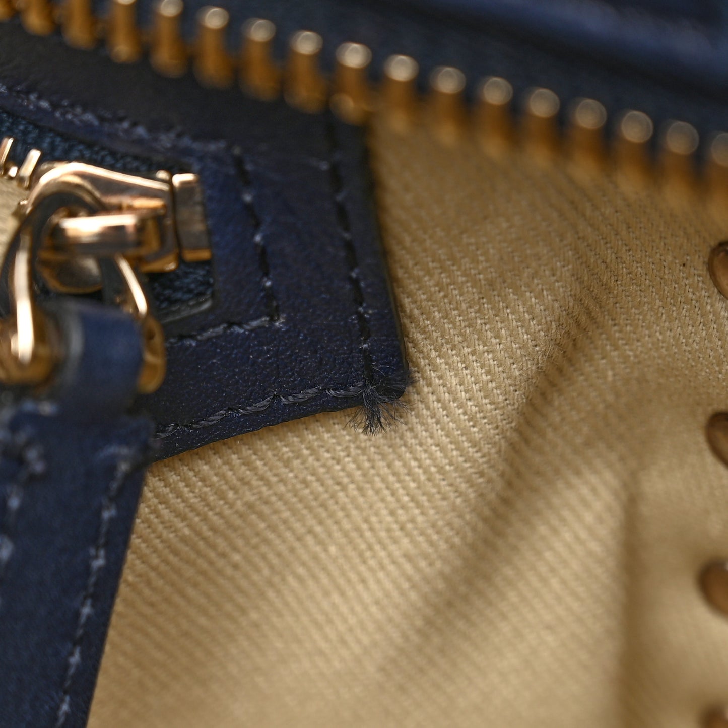 Vitello Rockstud Double Handle Tote Marine